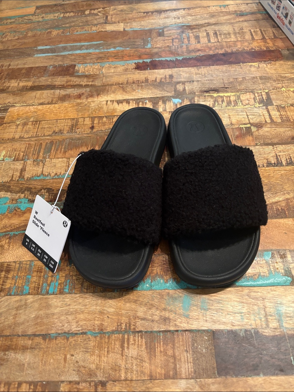 Brand New Women’s Lulu Black Restless Sliders SZ 8 MSRP $78 Fleece